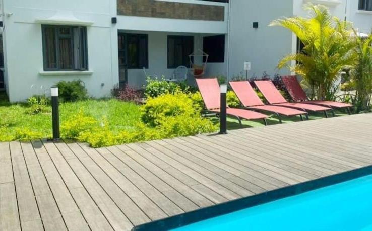 Sunkissed - Brand New Beach Apartment Located 50M From Beach Flic en Flac Ngoại thất bức ảnh