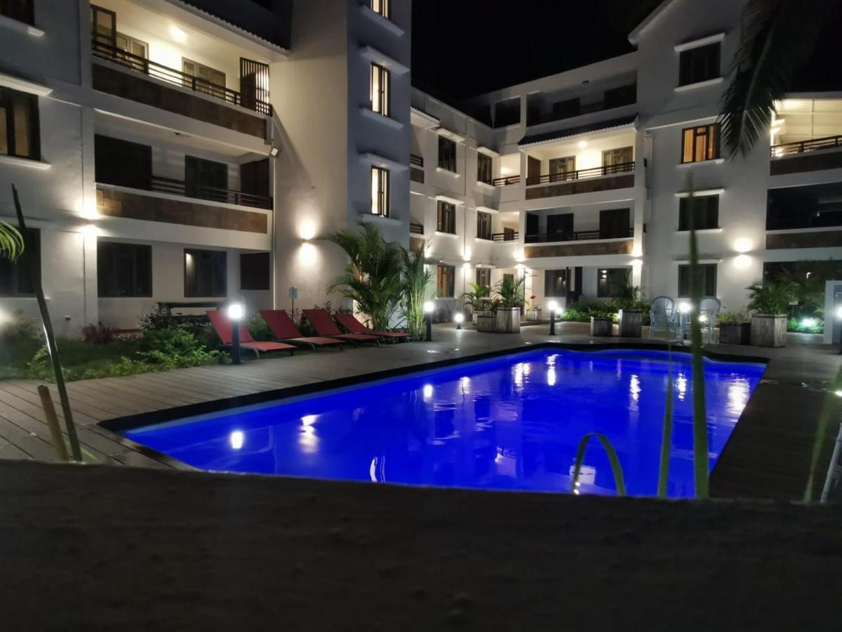 Sunkissed - Brand New Beach Apartment Located 50M From Beach Flic en Flac Ngoại thất bức ảnh